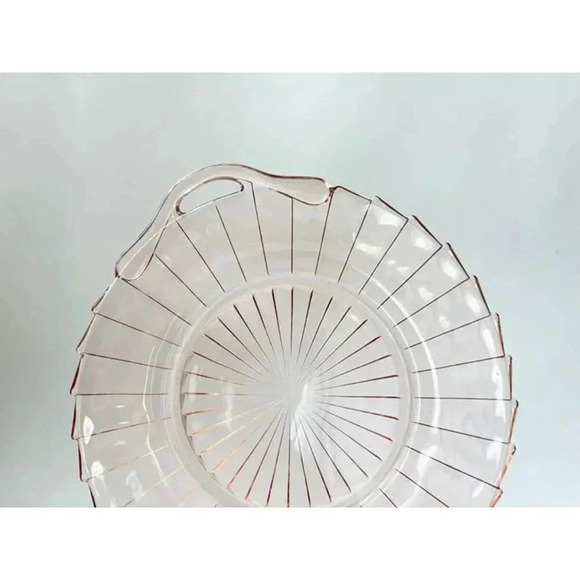 Sierra Pinwheel Jeannette Pink 1930's Depression Glass Decorative | Serving Plat - Picture 2 of 9